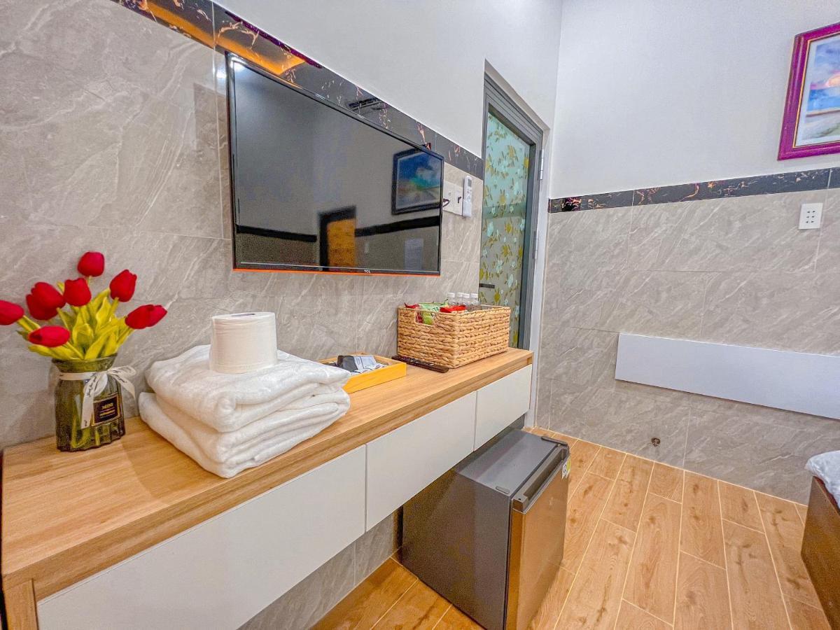 Homestay Qhome Chi Khu Co Ong Exterior foto